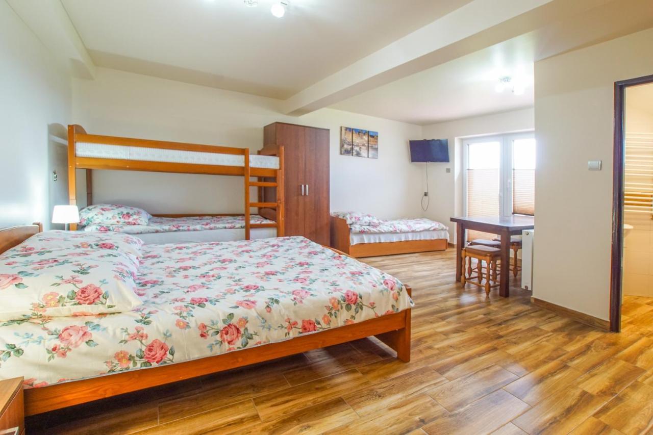 Hostal Wichrowe Wzgórze Krajno Pierwsze Exterior foto